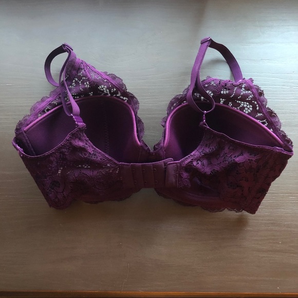 Lightly Lined Lace Bra - Picture 2 of 3